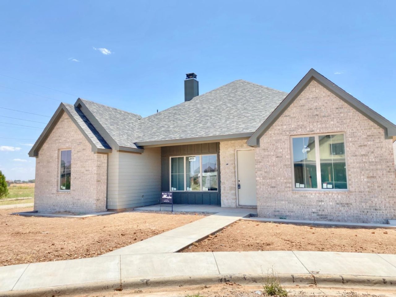 1302 Camelot 2020 Fall Tour of Homes